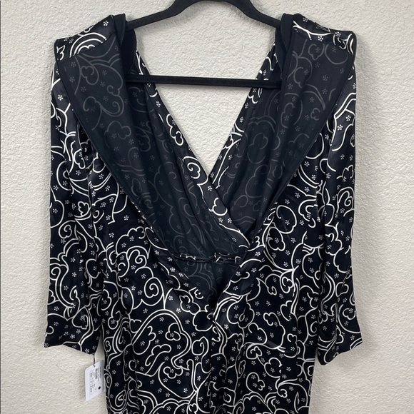 NWT Emporio Armani Black White Swirl Print Silk Dress Long Sleeve Sz 42 - Picture 6 of 14